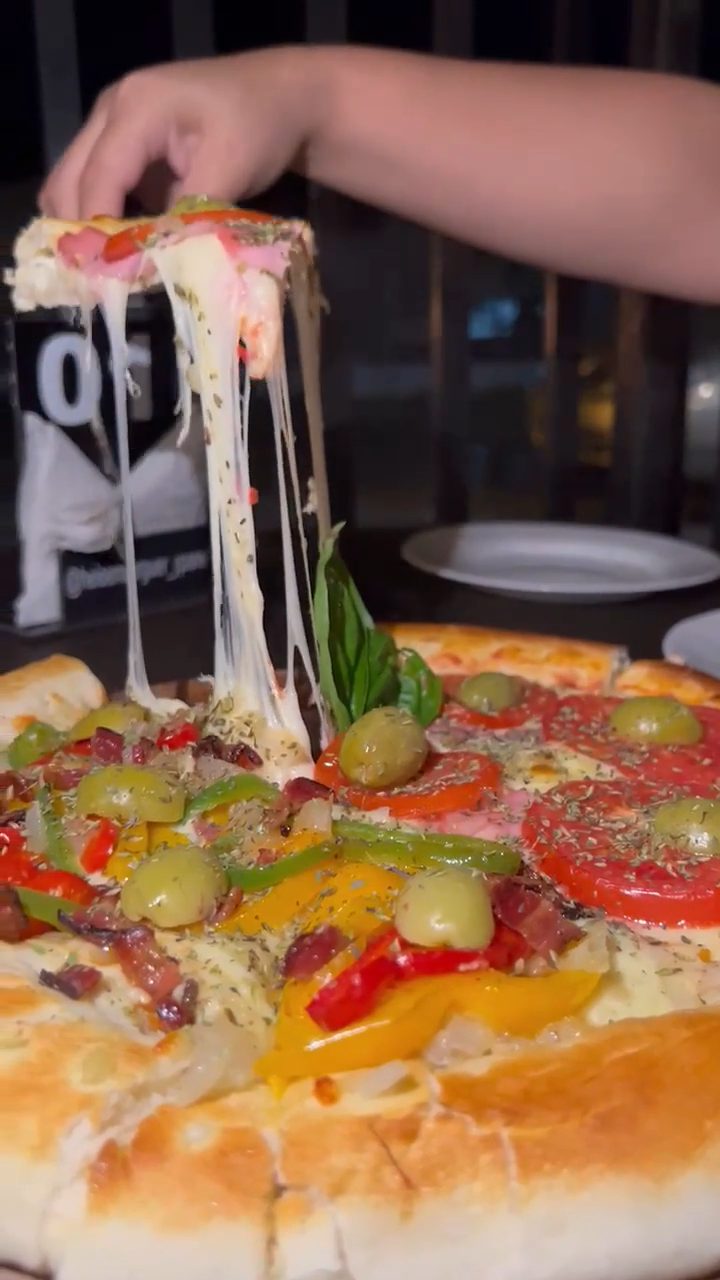 Nuestra Pizza